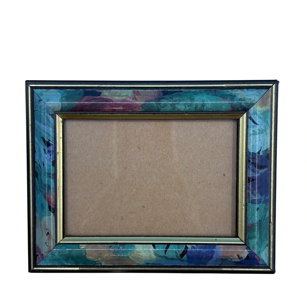 Unbranded picture frame